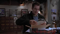 Cooper&acute;s presents for Ed